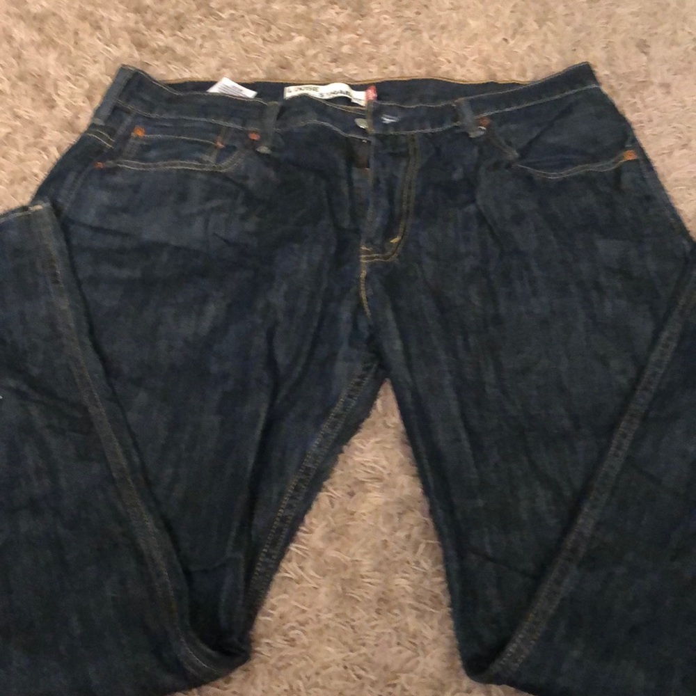 Levi dark wash loose straight jeans